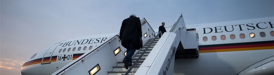 Außenminister Steinmeier am Flughafen Tegel