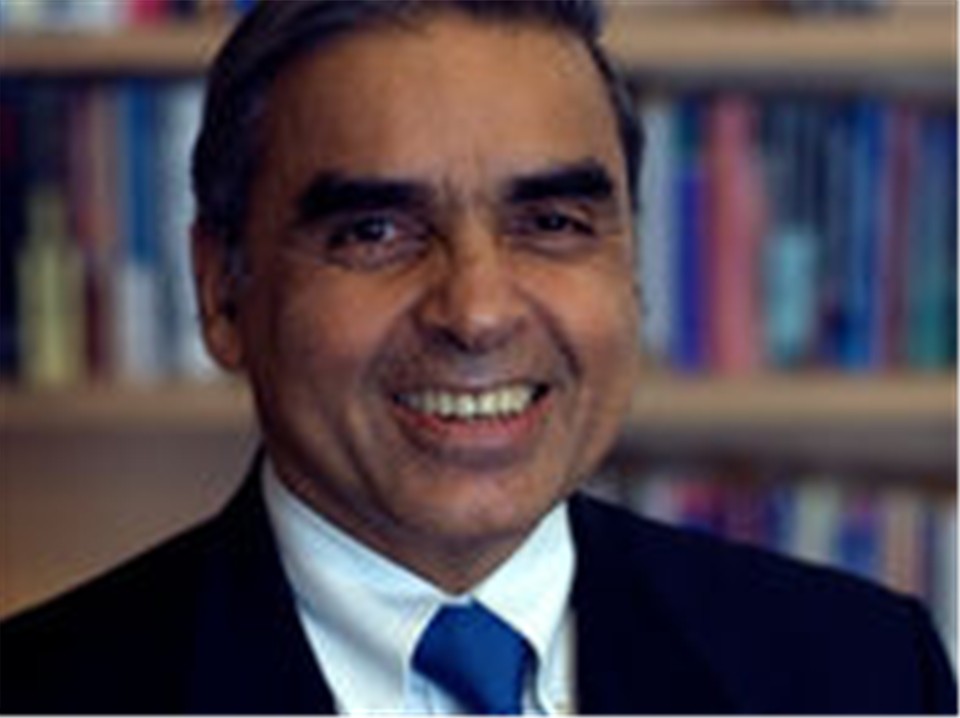 Kishore Mahbubani
